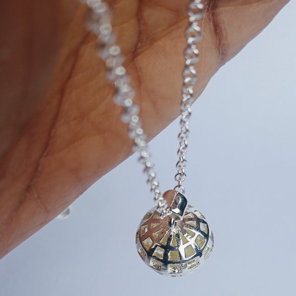 Silver Plated Pendant & Round Basket Weave Cage - Picture 9 of 13